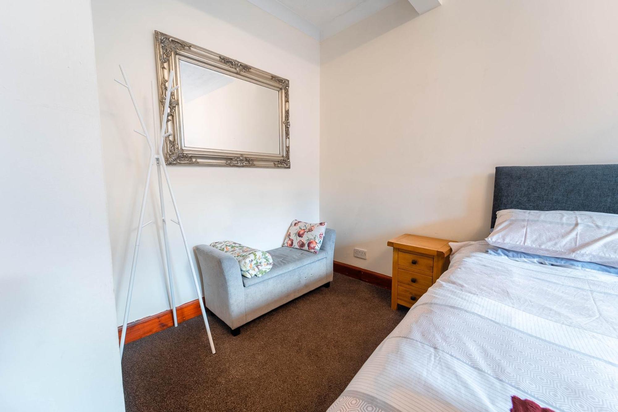 Prime Location Rooms In High Street Fort William Buitenkant foto